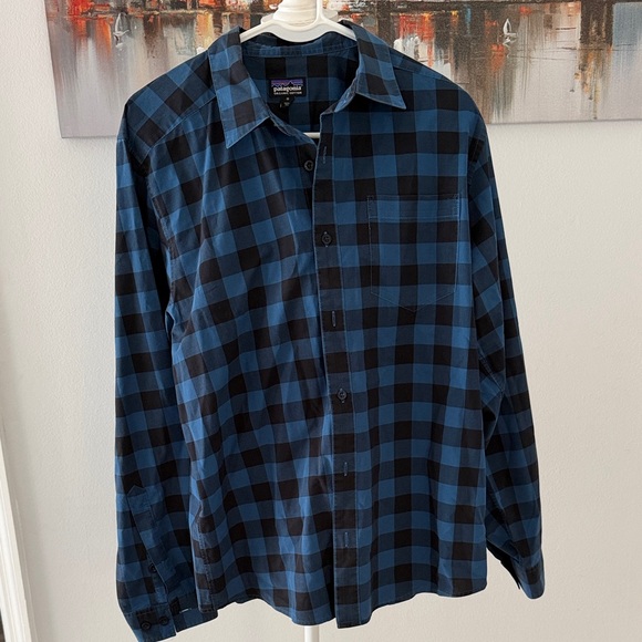 Patagonia Other - Patagonia long sleeve button down shirt medium